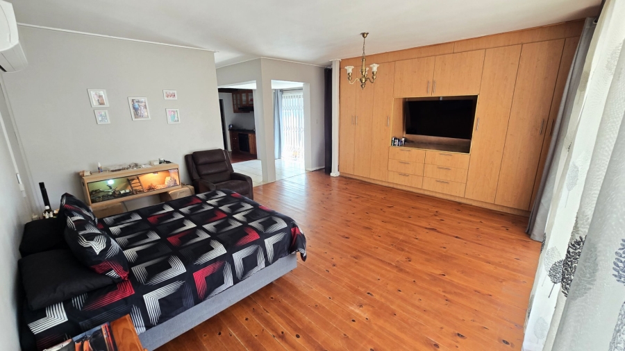 7 Bedroom Property for Sale in Bayswater Free State